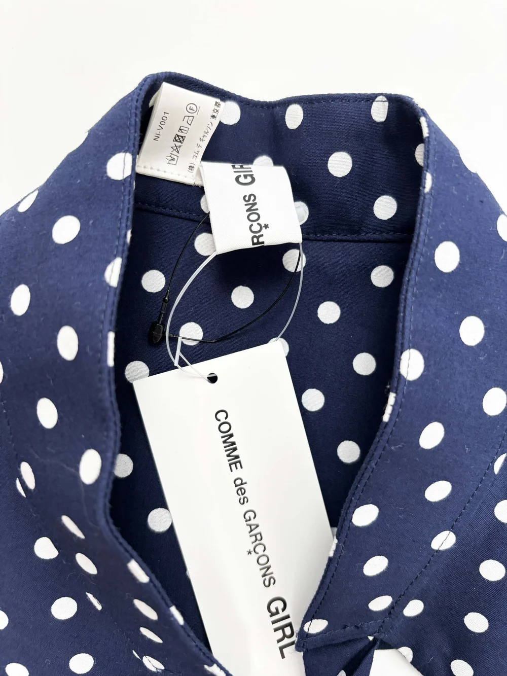 Comme des Garcons polka dot collar — JAMES VELORIA